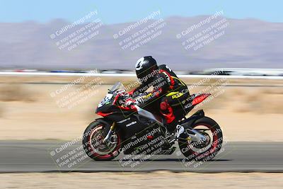 media/Apr-15-2022-Apex Assassins (Fri) [[9fb2e50610]]/Trackday Level 1/Session 2/Speed Shots/